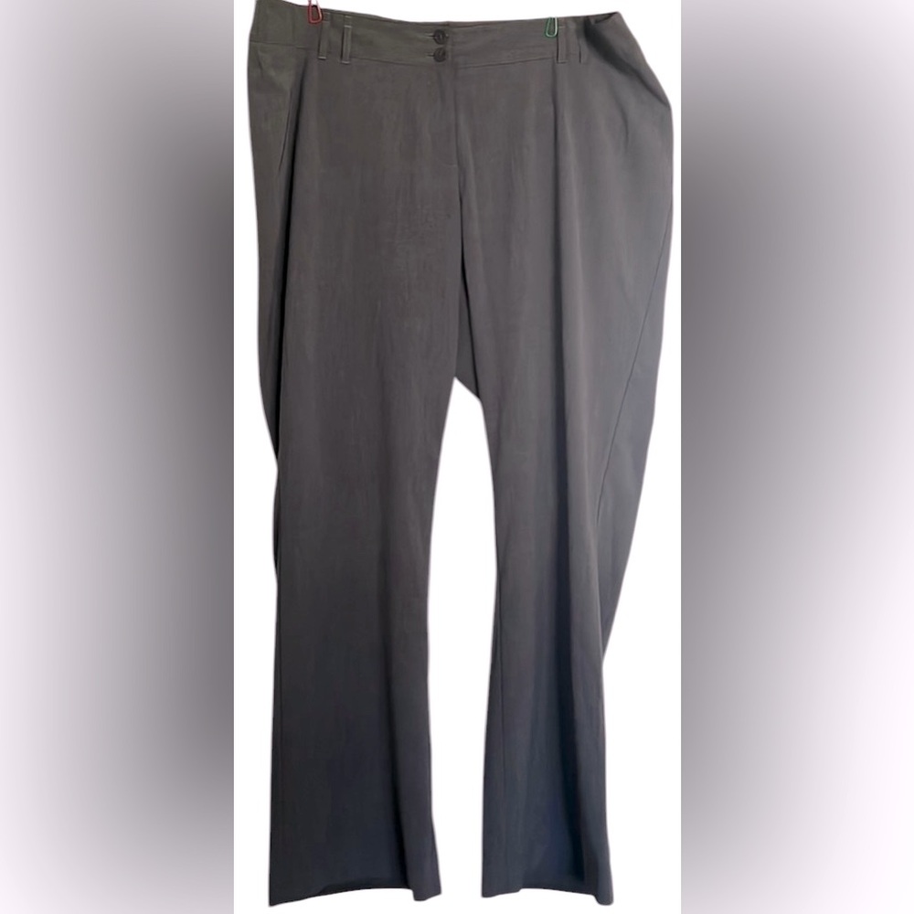 LANE BRYANT Ash Gray Mid Rise Relaxed Fit Two-Button Dress Pants, Size 20, GUC.